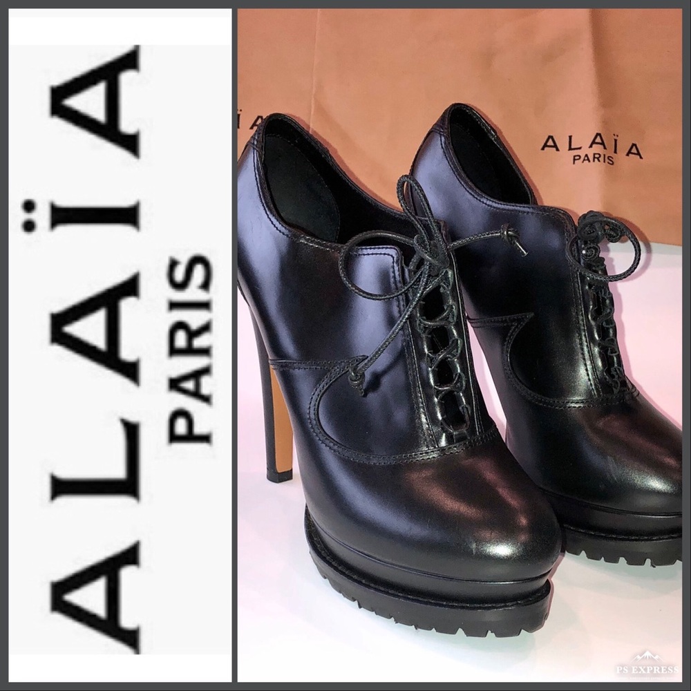 Alaia Paris Lug Sole Platform Booties Size 39